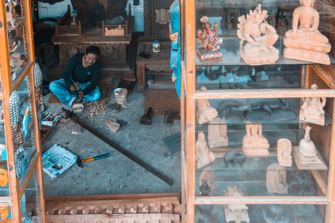 江北区正佴健康理疗店：艾灸与拔罐在经络调理中的实际应用解析