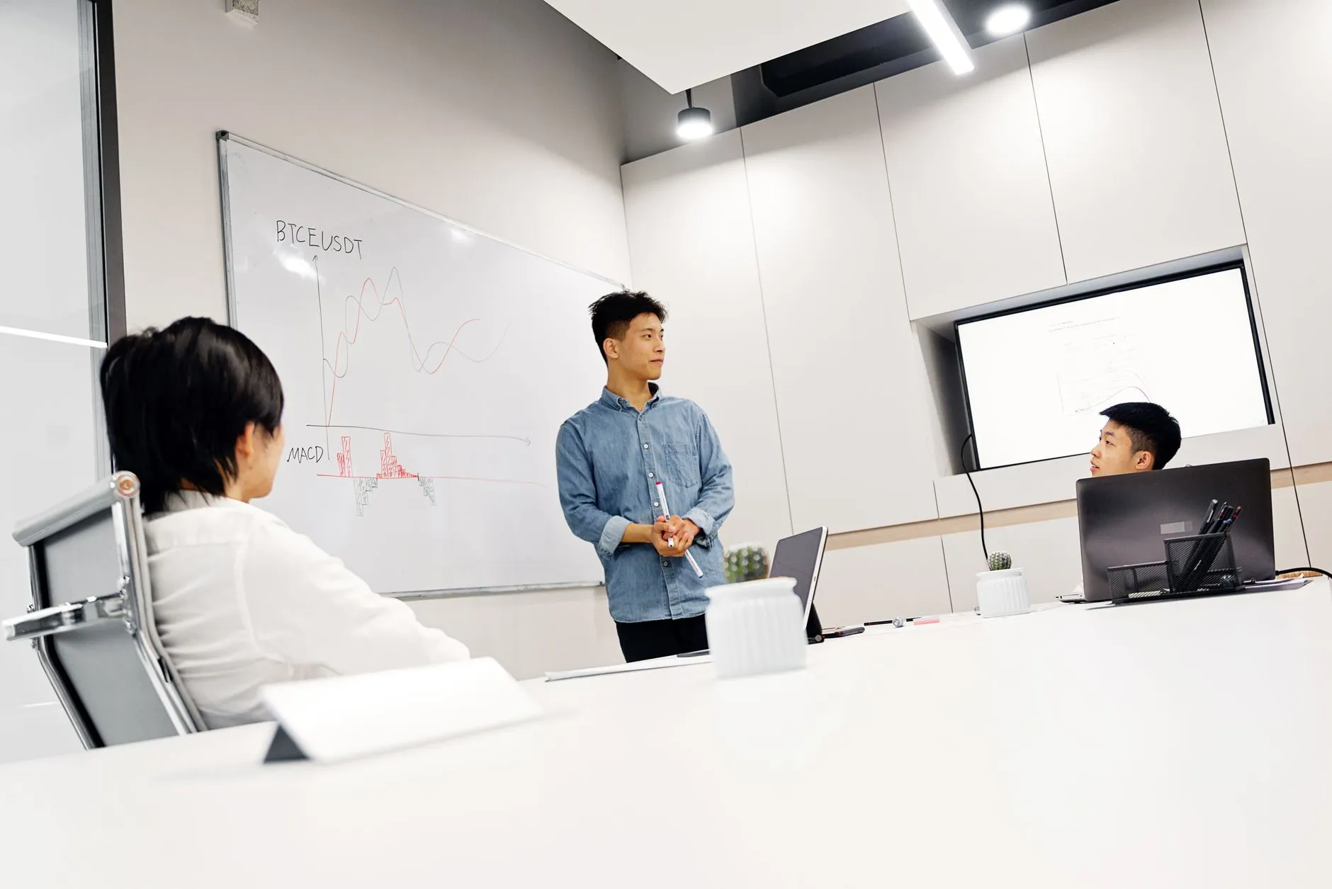 重庆亚健康人群经络调理技术要点与疗程方案设计