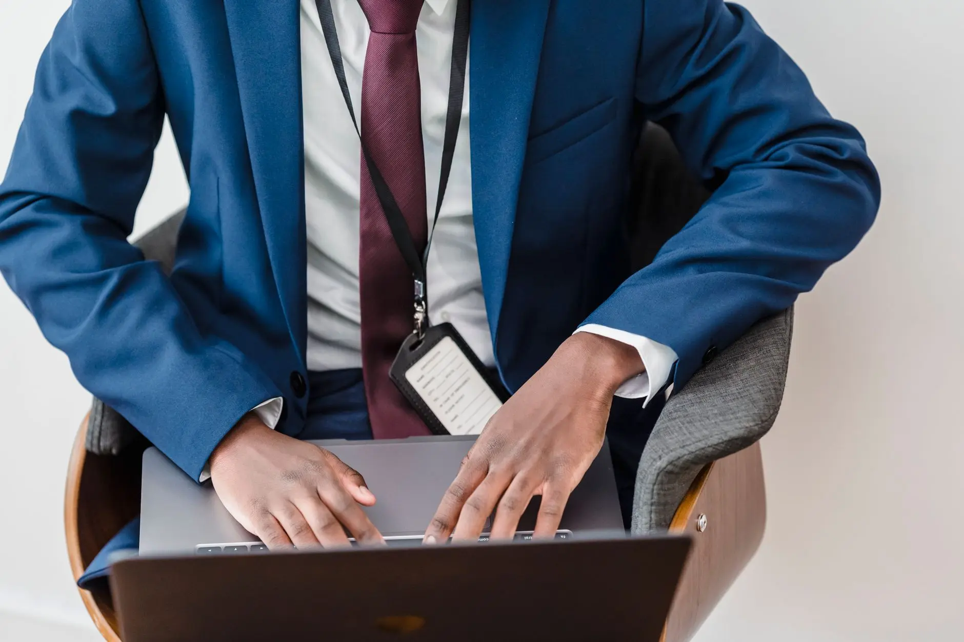 江北区正佴健康理疗店经络调理与拔罐服务对比：哪项更适合你？