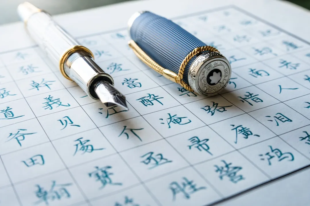 艾灸与拔罐怎么选？正佴健康理疗店解析两种传统理疗项目的适用人群