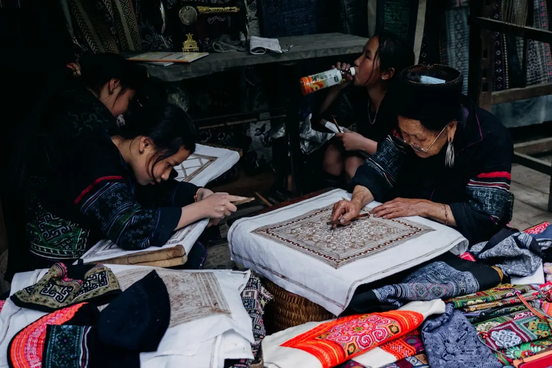 艾灸与拔罐在缓解肩颈疲劳中的技术应用比较