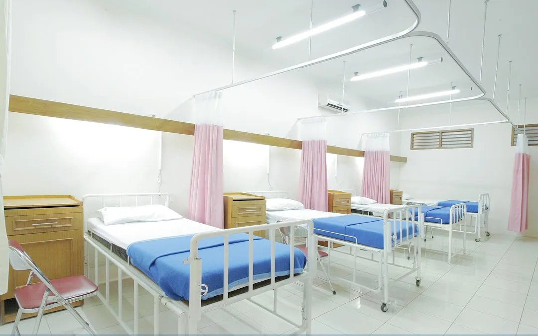 艾灸拔罐与经络调理结合应用：江北区正佴健康理疗店的中医理疗服务解析